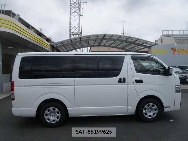 Toyota HIACE VAN 2024-07 7458452-6