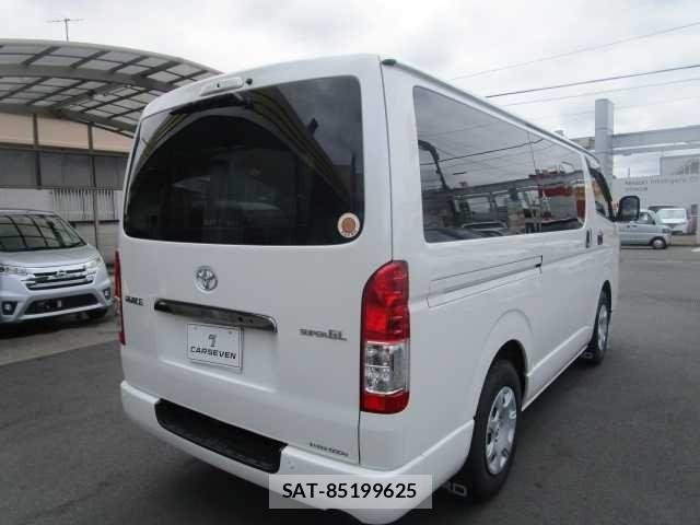 Toyota HIACE VAN 2024-07 7458452-7