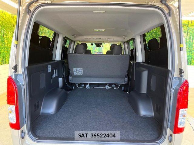 Toyota HIACE VAN 2025-05 7458448-9