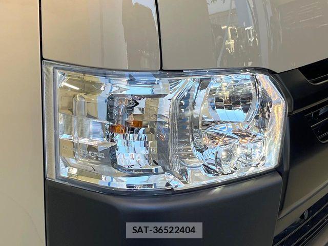 Toyota HIACE VAN 2025-05 7458448-11