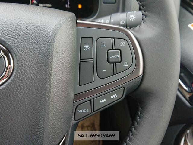 Toyota HIACE VAN 2026-06 7458449-13