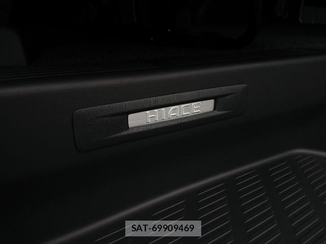 Toyota HIACE VAN 2026-06 7458449-18