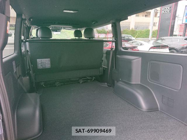 Toyota HIACE VAN 2026-06 7458449-20