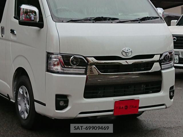 Toyota HIACE VAN 2026-06 7458449-23