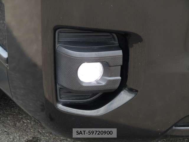 Toyota HIACE VAN 2023-03 7458457-14