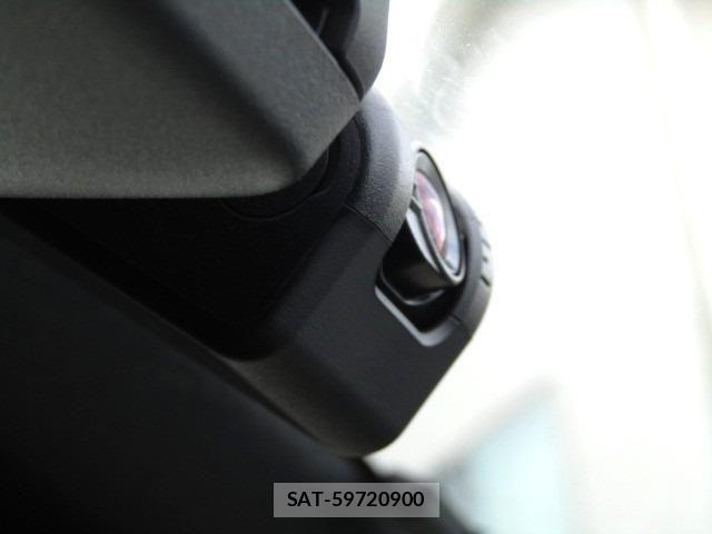 Toyota HIACE VAN 2023-03 7458457-7