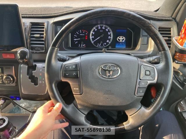 Toyota HIACE VAN 2022-03 7458456-10
