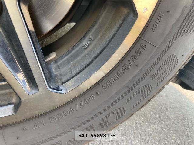 Toyota HIACE VAN 2022-03 7458456-19
