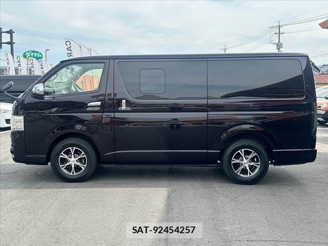 Toyota HIACE VAN 2014-06 7458470-11