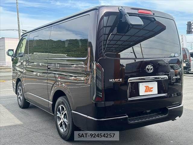 Toyota HIACE VAN 2014-06 7458470-14