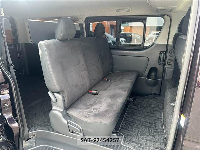 Toyota HIACE VAN 2014-06 7458470-16