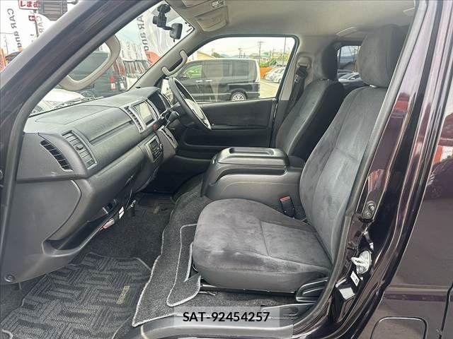 Toyota HIACE VAN 2014-06 7458470-18