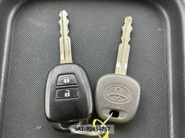 Toyota HIACE VAN 2014-06 7458470-21