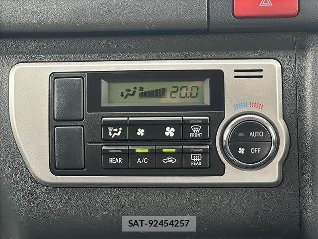 Toyota HIACE VAN 2014-06 7458470-23