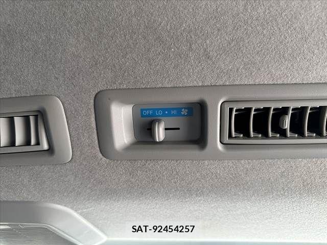 Toyota HIACE VAN 2014-06 7458470-24