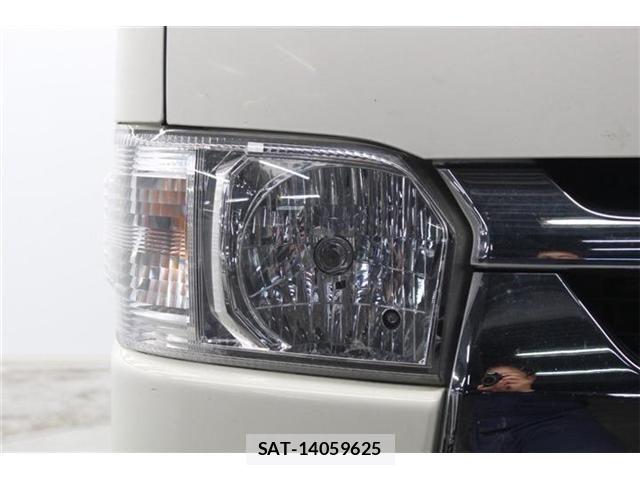 Toyota HIACE VAN 2021-05 7458462-11
