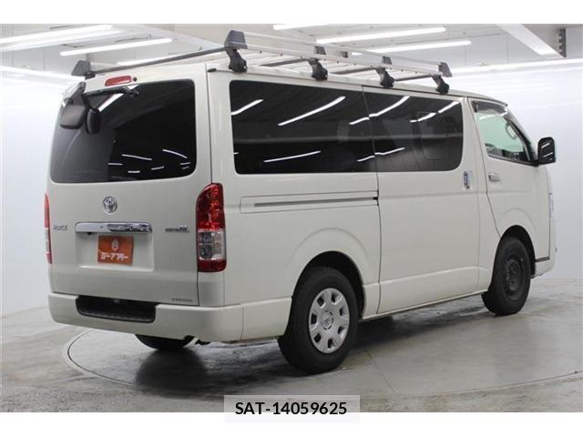 Toyota HIACE VAN 2021-05 7458462-4