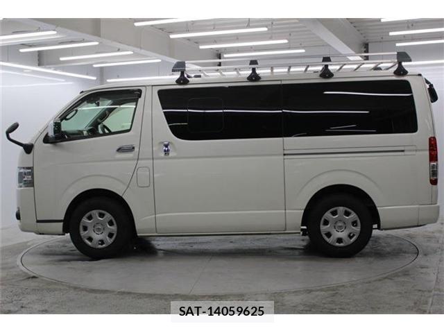 Toyota HIACE VAN 2021-05 7458462-7