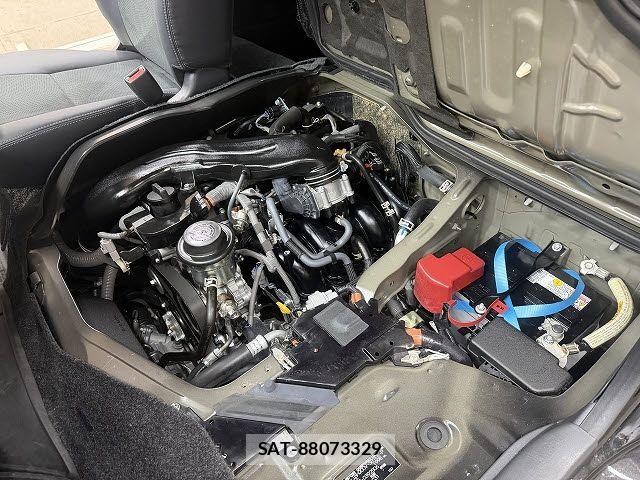 Toyota HIACE VAN 2025-03 7458451-20