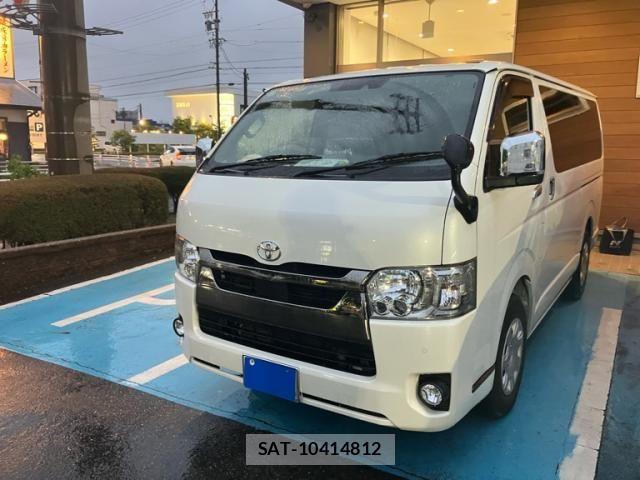 Toyota HIACE VAN 2020-11 7503294-2