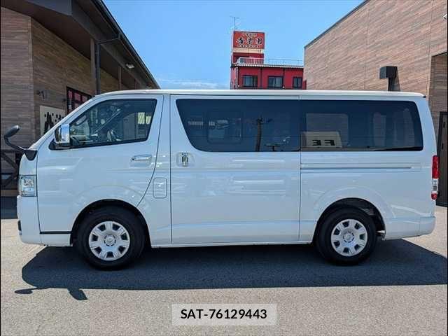 Toyota HIACE VAN 2024-08 7503284-14