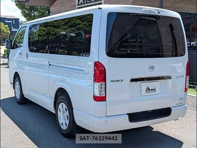 Toyota HIACE VAN 2024-08 7503284-16
