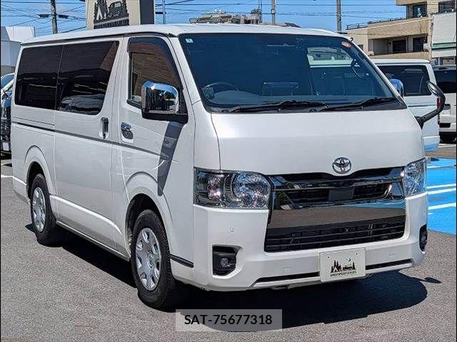Toyota HIACE VAN 2024-03 7503282-15