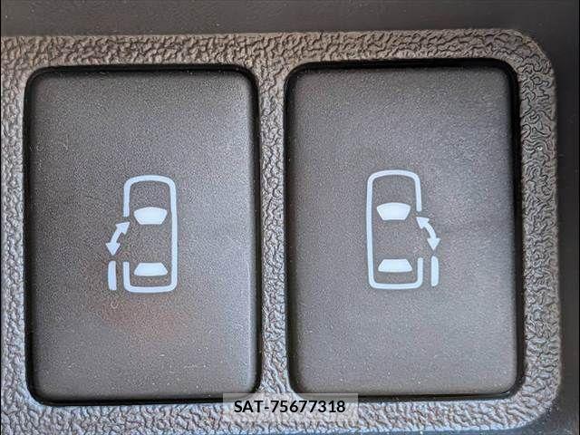 Toyota HIACE VAN 2024-03 7503282-5