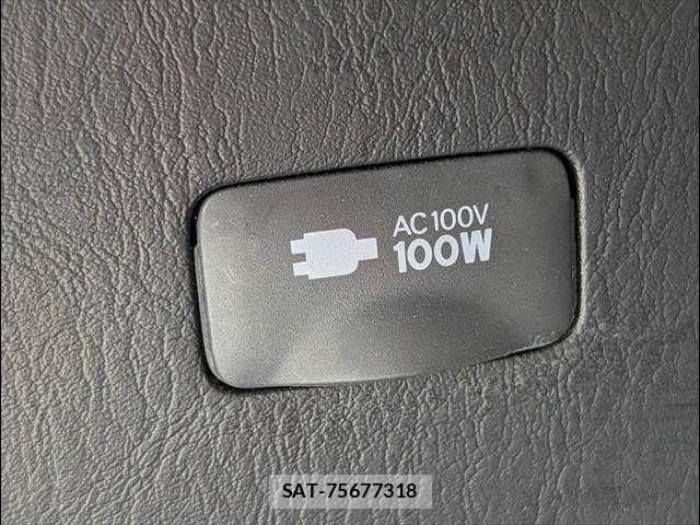 Toyota HIACE VAN 2024-03 7503282-8