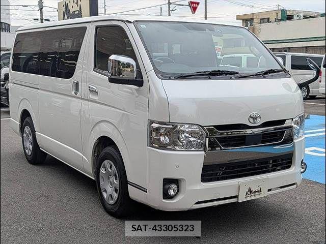 Toyota HIACE VAN 2020-09 7503295-15