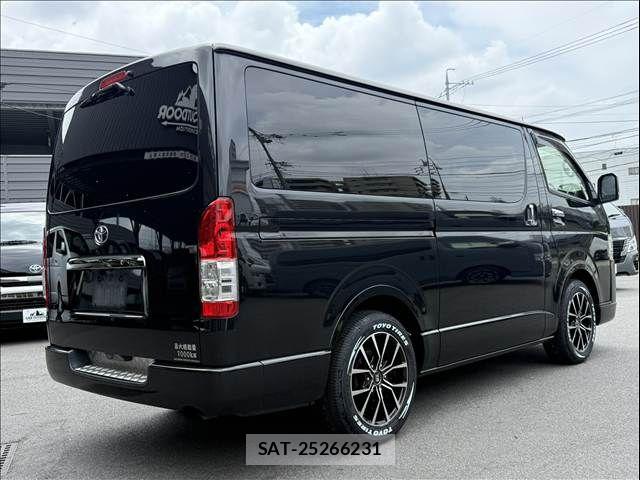 Toyota HIACE VAN 2020-10 7510307-14