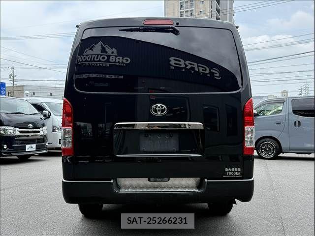 Toyota HIACE VAN 2020-10 7510307-2
