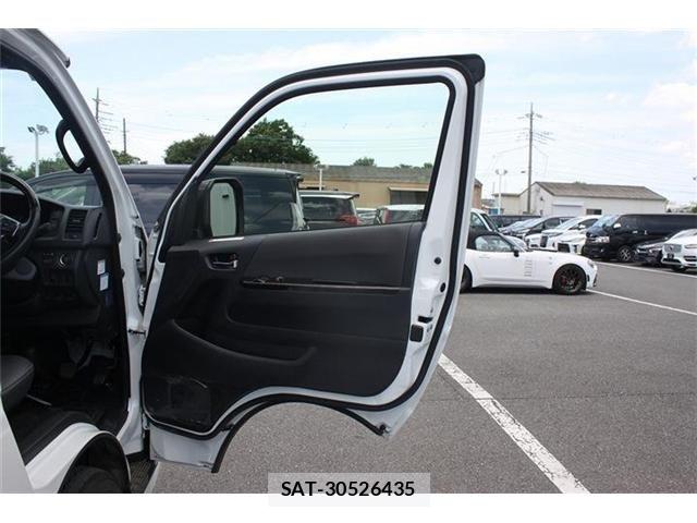 Toyota HIACE VAN 2025-05 7510299-23