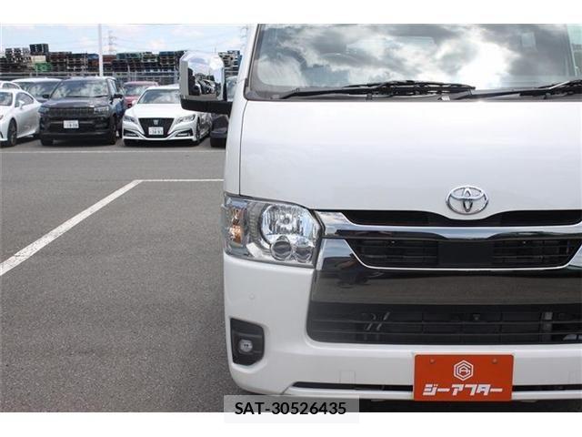 Toyota HIACE VAN 2025-05 7510299-2