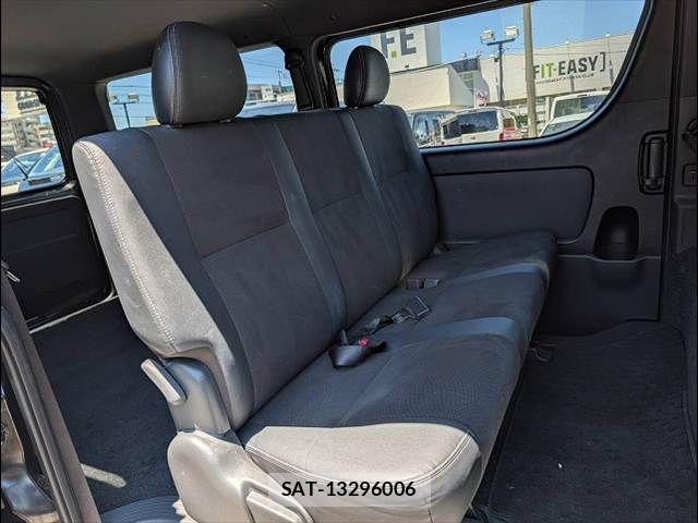 Toyota HIACE VAN 2024-06 7503291-11