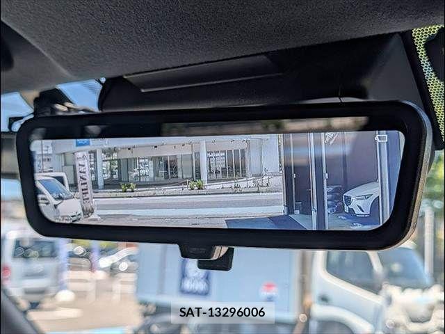 Toyota HIACE VAN 2024-06 7503291-4