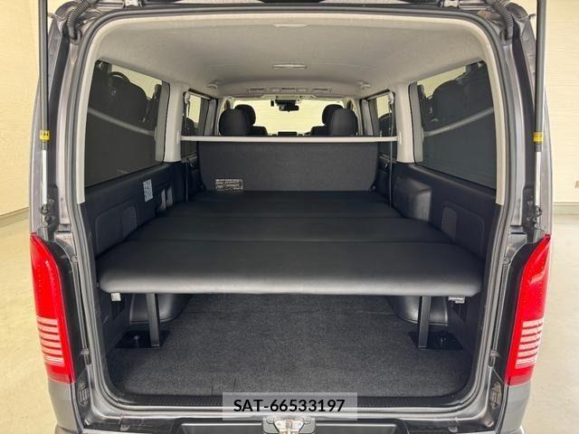 Toyota HIACE VAN 2018-03 7503305-10