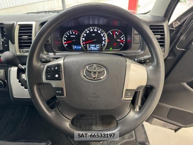 Toyota HIACE VAN 2018-03 7503305-11