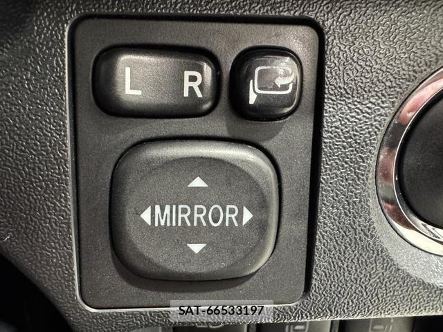 Toyota HIACE VAN 2018-03 7503305-17