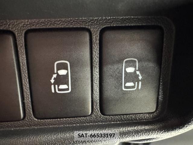 Toyota HIACE VAN 2018-03 7503305-21
