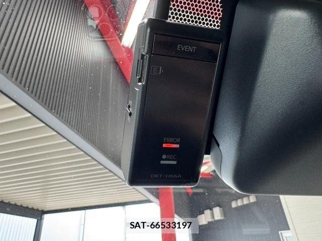 Toyota HIACE VAN 2018-03 7503305-27