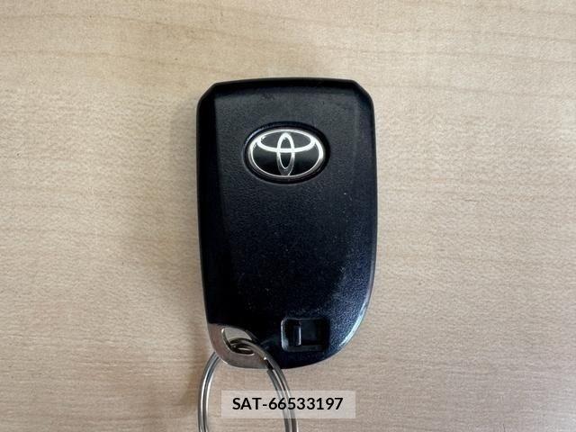 Toyota HIACE VAN 2018-03 7503305-28