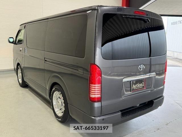 Toyota HIACE VAN 2018-03 7503305-3