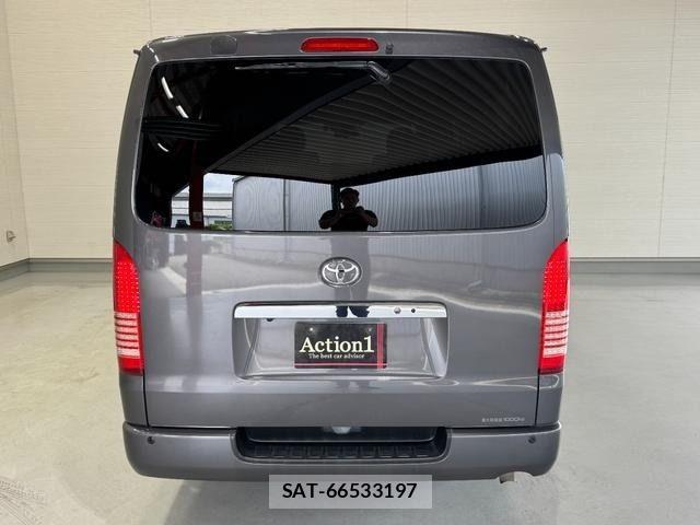 Toyota HIACE VAN 2018-03 7503305-4