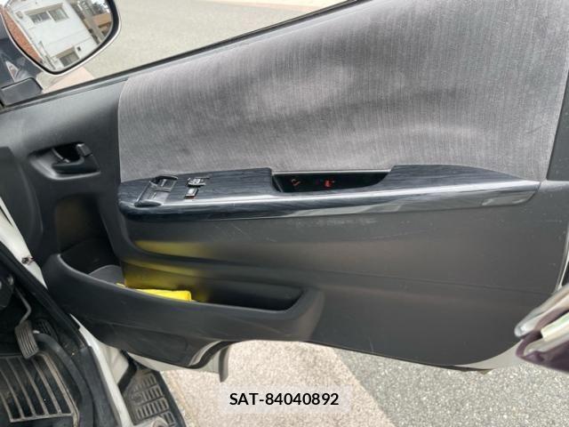 Toyota HIACE VAN 2013-06 7503311-16