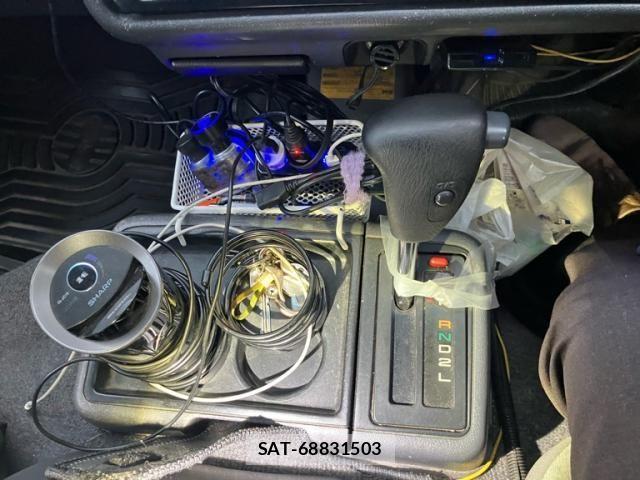 Toyota HIACE VAN 2001-01 7503310-20