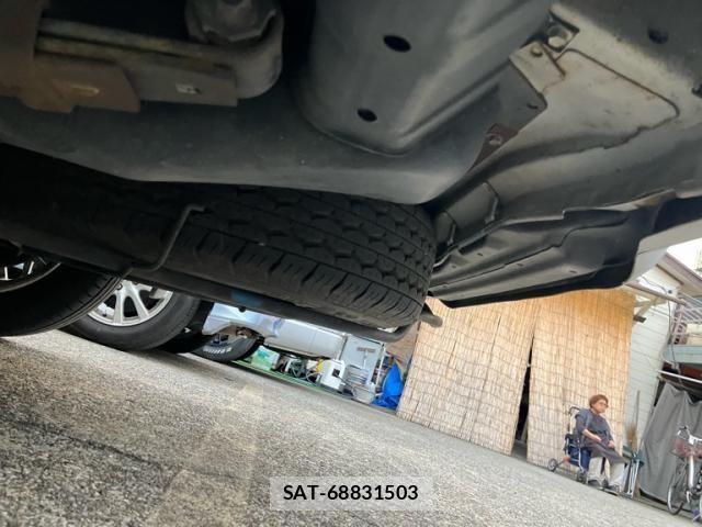 Toyota HIACE VAN 2001-01 7503310-5