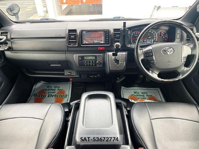 Toyota HIACE VAN 2019-03 7503304-1