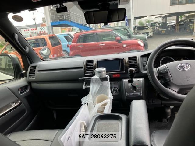 Toyota HIACE VAN 2023-07 7510306-14