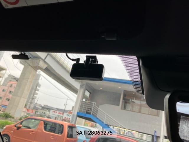 Toyota HIACE VAN 2023-07 7510306-18